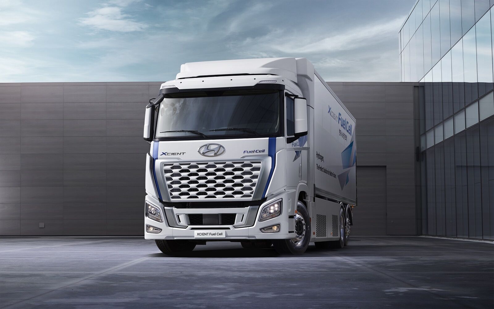 Hyundai: wodorowa ciężarówka XCIENT zyskała nowy design i lepsze osiągi